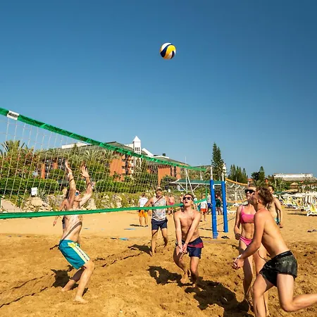 ホテル Aqi Pegasos アブサルア