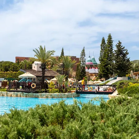 Aqi Pegasos ホテル